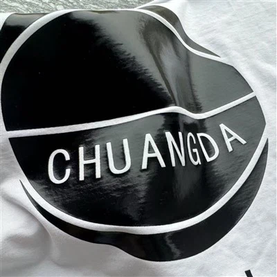 চকচকে শীর্ষ কোট পেস্ট